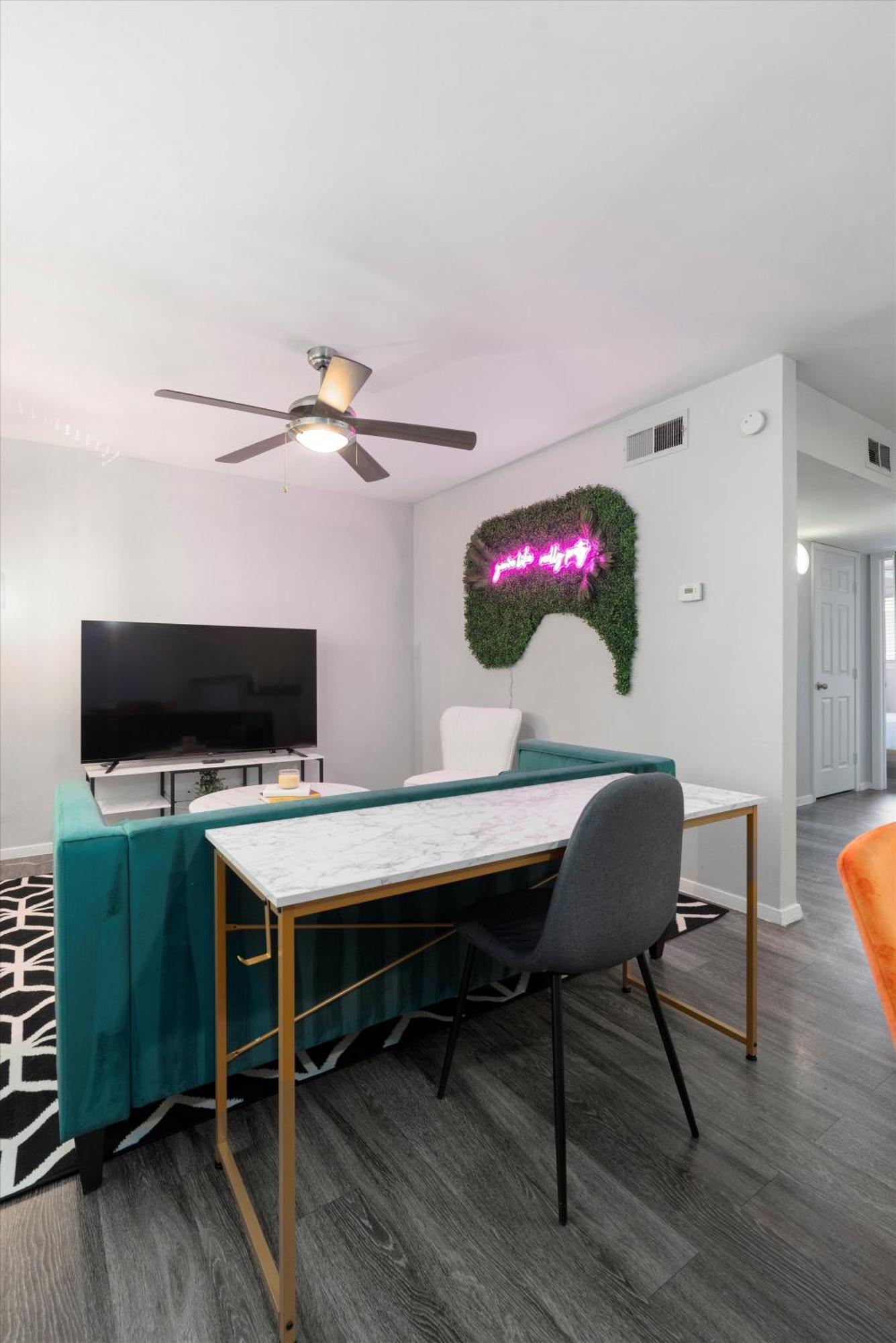Mins 2 Downtown - King Bed - Private Stays Austin Exterior foto