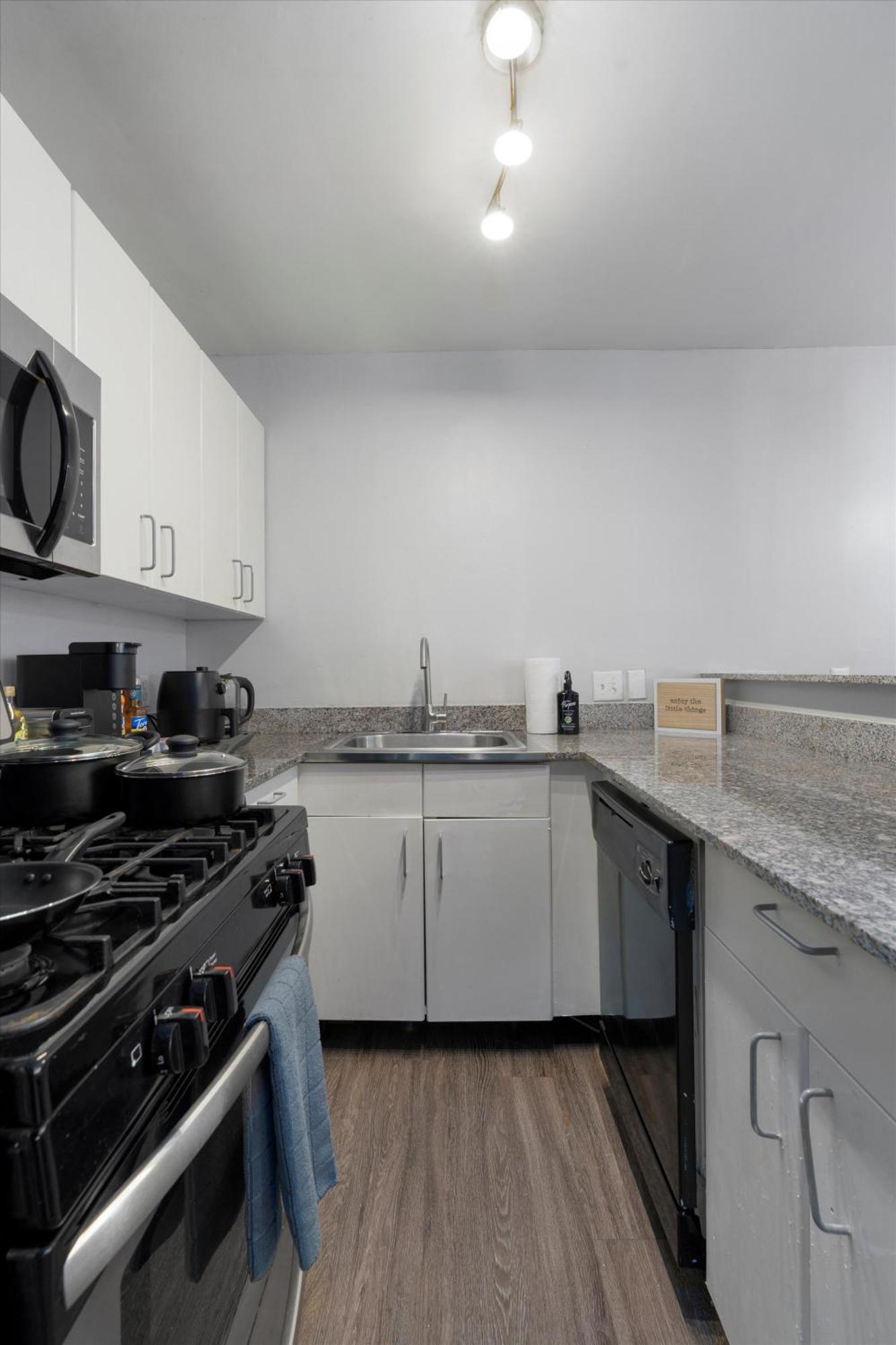 Mins 2 Downtown - King Bed - Private Stays Austin Exterior foto